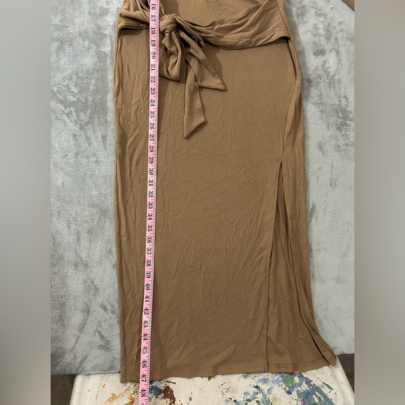 Halara ribbed knit collared button down tie back dress - Picture 10 of 14